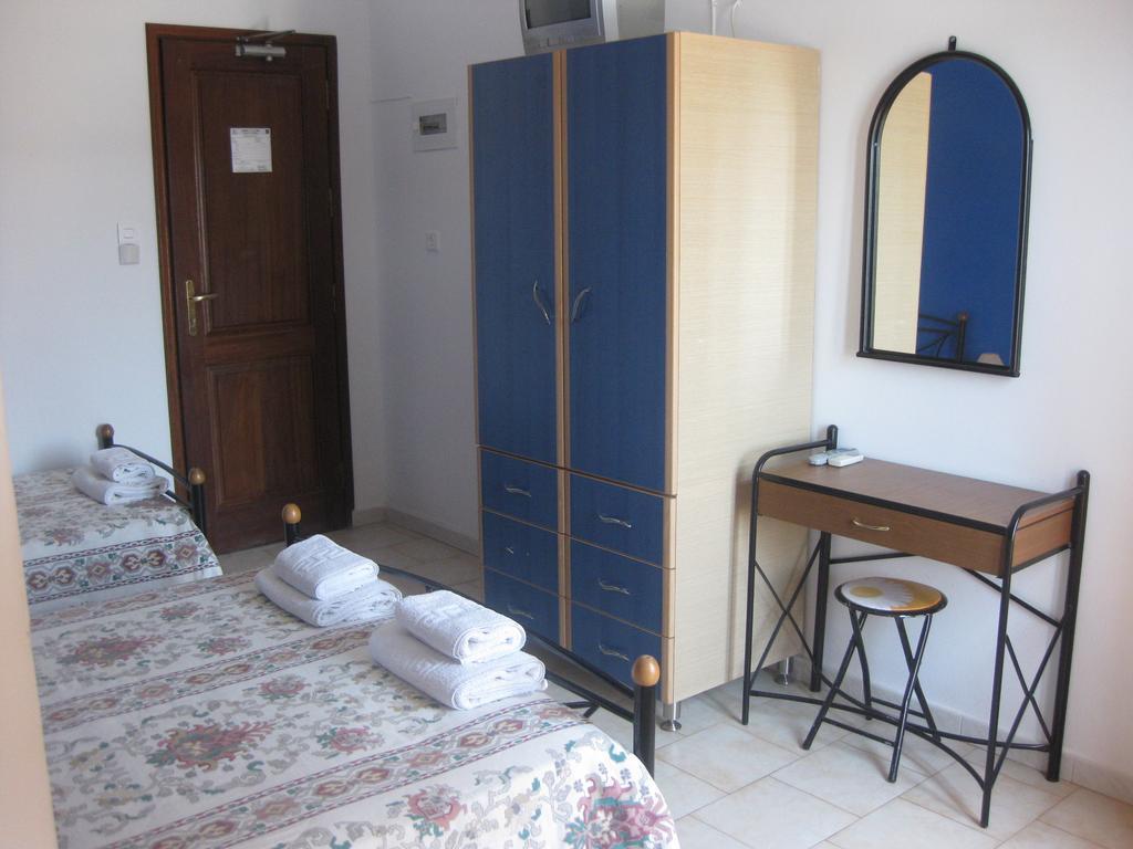 Calypso Hotel Lipsi Phòng bức ảnh
